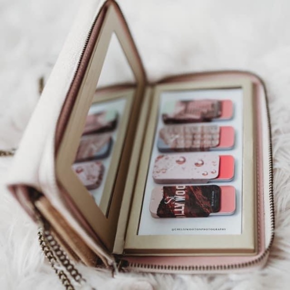 Seint Clutch - Picture 2 of 2